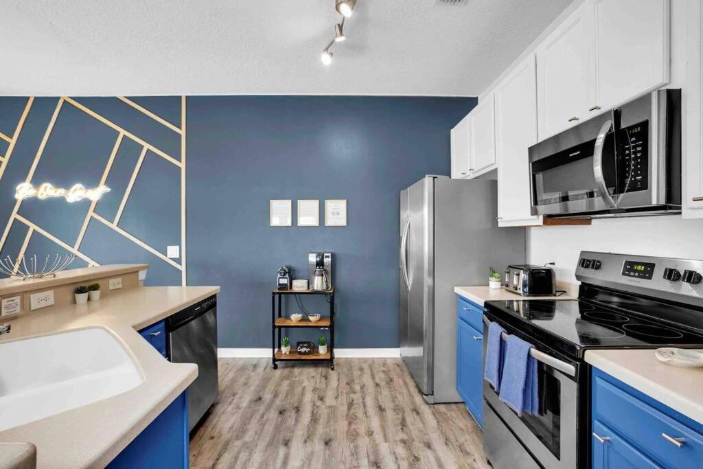 Remarkable Cozy 4bed-3ba Townhouse * Kissimmee